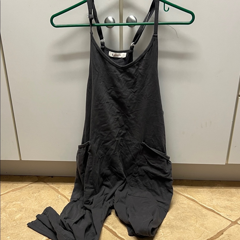 Grey Sleeveless Jumpsuit with Pockets